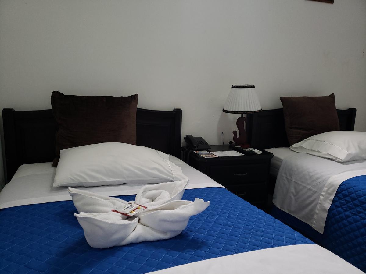 Hostal Cormorant Flightless Puerto Ayora (Galapagos Islands) Exterior photo