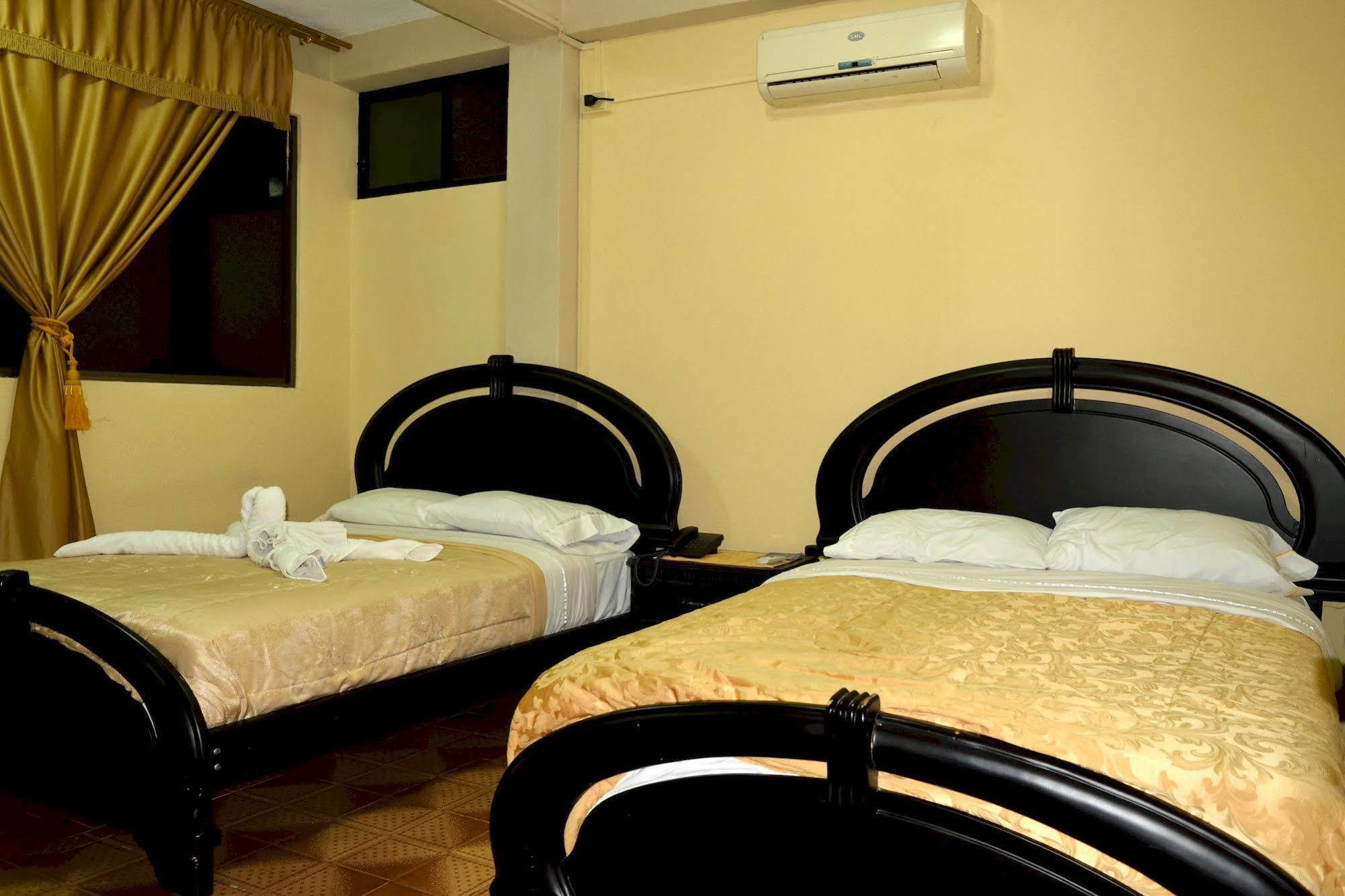Hostal Cormorant Flightless Puerto Ayora (Galapagos Islands) Exterior photo