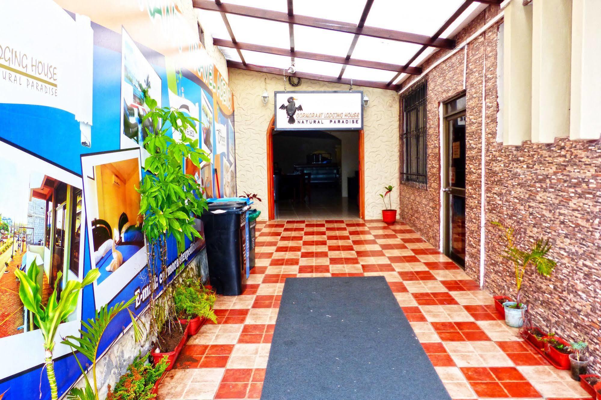 Hostal Cormorant Flightless Puerto Ayora (Galapagos Islands) Exterior photo