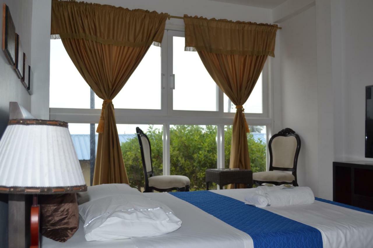 Hostal Cormorant Flightless Puerto Ayora (Galapagos Islands) Exterior photo