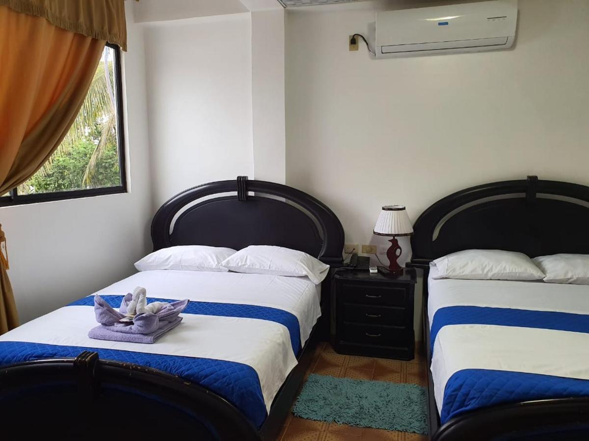 Hostal Cormorant Flightless Puerto Ayora (Galapagos Islands) Exterior photo
